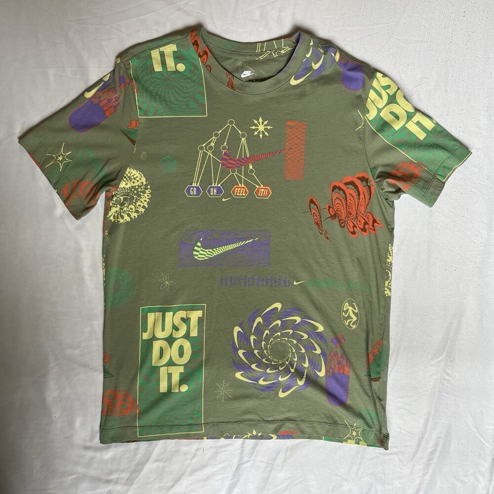 Nike Sportswear T Shirt Mens L All Over Print Green Psychedelic Graphic AOP
